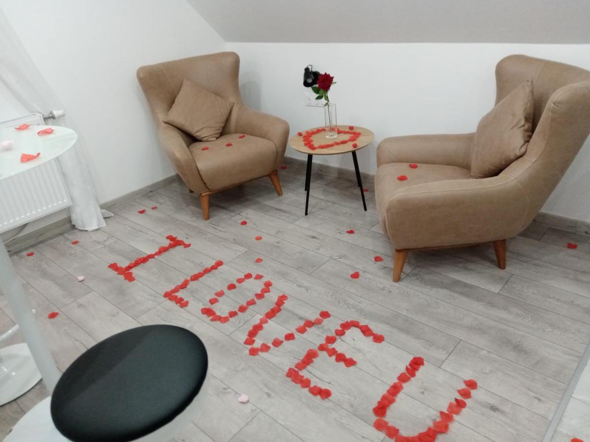 Studio Jacuzzi Au Centre Кольмар Экстерьер фото