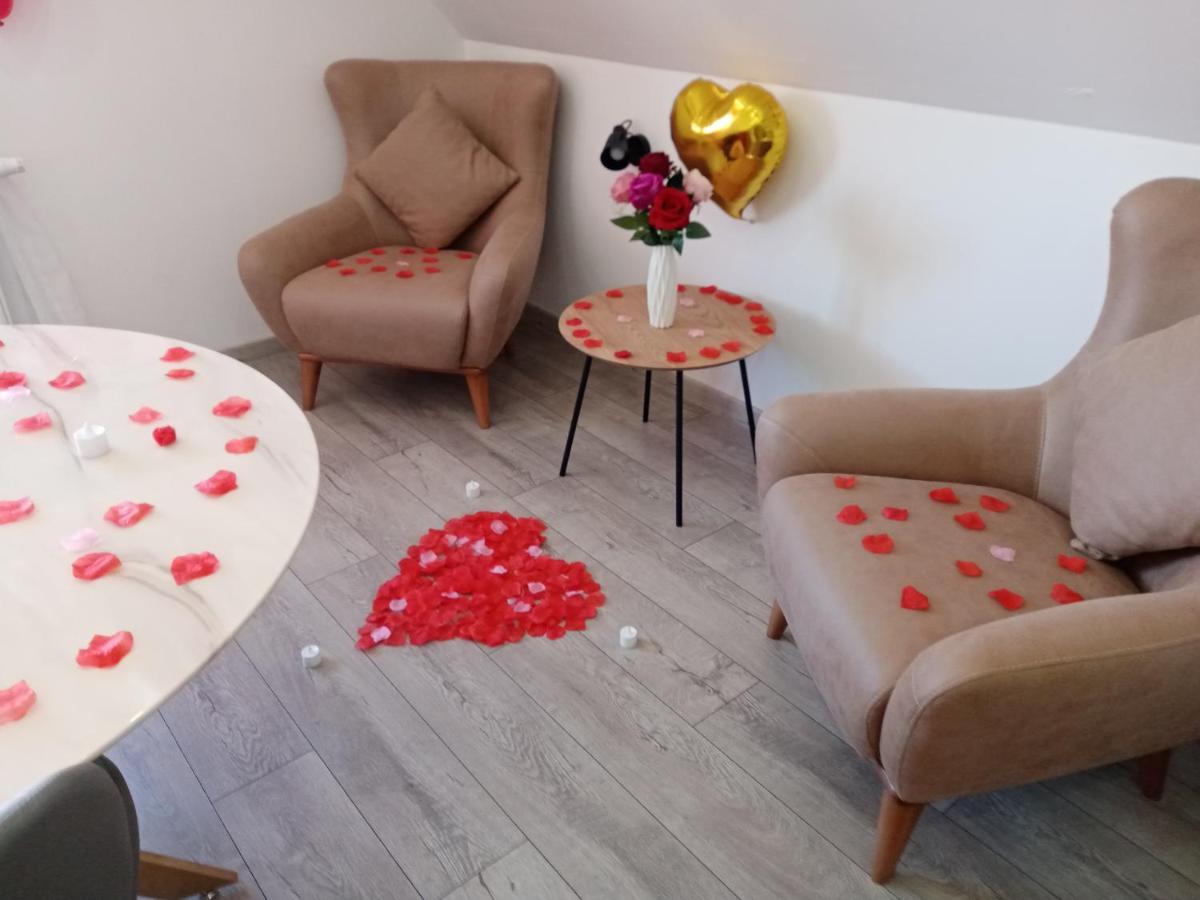 Studio Jacuzzi Au Centre Кольмар Экстерьер фото
